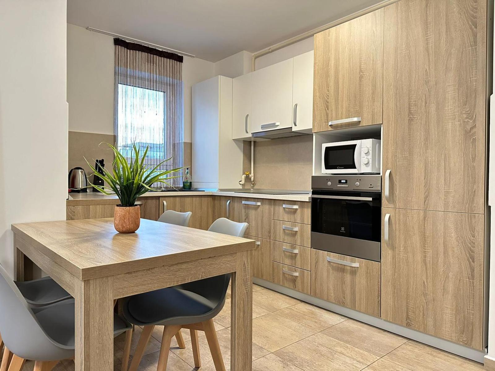Appartamento Glam Near Coresi Mall Braşov