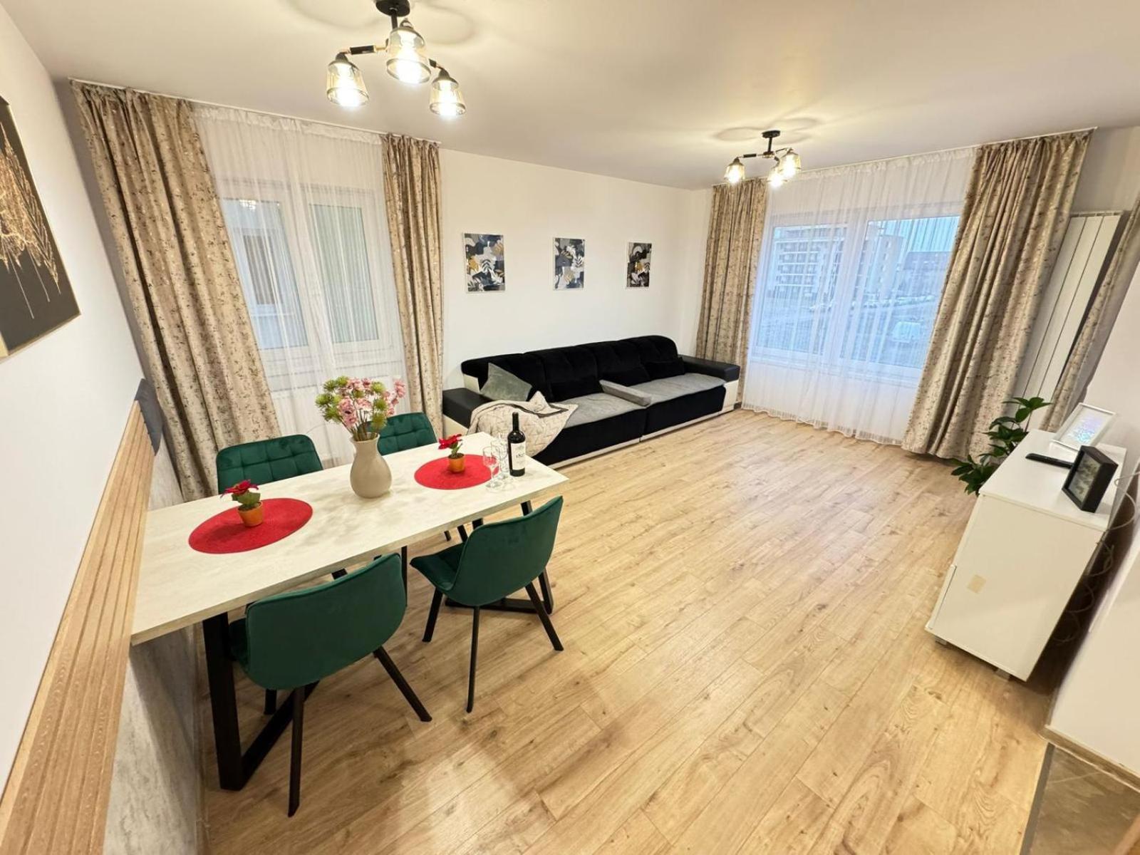 Glam Near Coresi Mall * Braşov