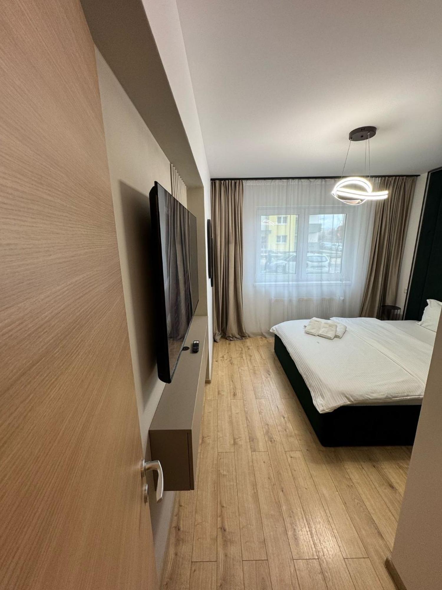 Apartment Glam Near Coresi Mall Brasov